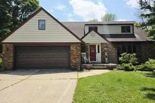 2607 4th Ave NW, Austin, MN 55912 - Photo 1