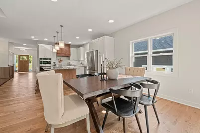 738 Ensconced Way, Chaska, MN 55318 - Photo 8