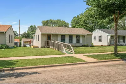 1680 Iowa Avenue E, Saint Paul, MN 55106 - Photo 1