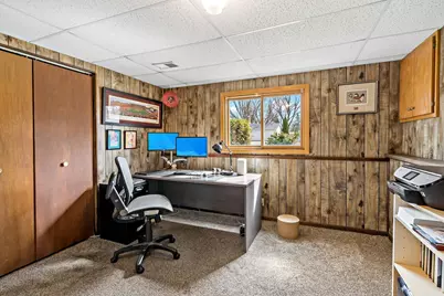 10408 Zinran Avenue S, Bloomington, MN 55438 - Photo 16