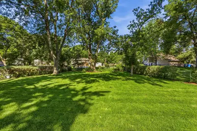 10408 Zinran Avenue S, Bloomington, MN 55438 - Photo 18