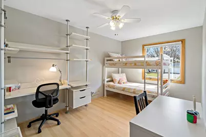 10408 Zinran Avenue S, Bloomington, MN 55438 - Photo 8