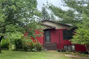 103 Circle Dr, Jackson, MN 56143 - Photo 2