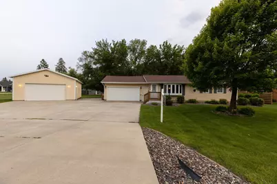 2303 9th Avenue SW, Austin, MN 55912 - Photo 1