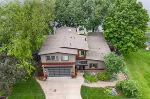 3880 Green Heights Trail SW, Prior Lake, MN 55372 - Photo 2