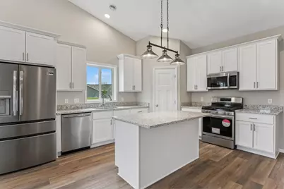 4840 Education Drive N, Hugo, MN 55038 - Photo 2