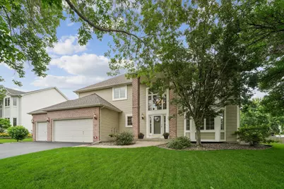8017 Lismore Circle, Eden Prairie, MN 55347 - Photo 2