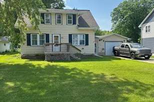 313 Roberts Ave NE, Warroad, MN 56763 - Photo 1