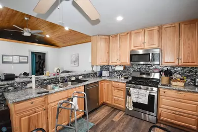 410 9 1/2 Street N, Wahpeton,  58075 - Photo 12