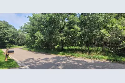 4893 Woodhurst Lane, Minnetonka, MN 55345 - Photo 10