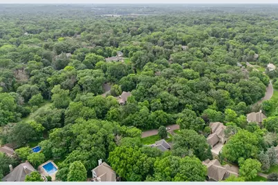 4893 Woodhurst Lane, Minnetonka, MN 55345 - Photo 8