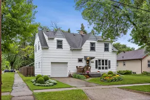 302 14th St S, Moorhead, MN 56560 - Photo 1