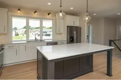 1945 Spruce Meadows Drive SE, Rochester, MN 55904 - Photo 4