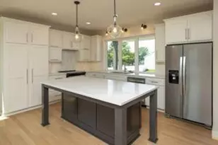 1945 Spruce Meadows Dr SE, Rochester, MN 55904 - Photo 2