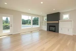 1945 Spruce Meadows Dr SE, Rochester, MN 55904 - Photo 6