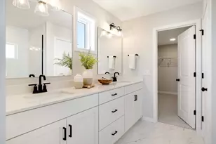 5112 Airlake Dr, Woodbury, MN 55129 - Photo 12