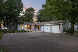 886 S Shore Dr, Detroit Lakes, MN 56501 - Photo 18