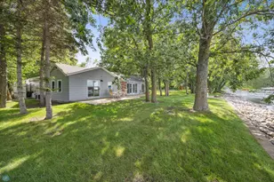 886 S Shore Dr, Detroit Lakes, MN 56501 - Photo 12