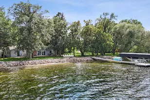 886 S Shore Dr, Detroit Lakes, MN 56501 - Photo 8