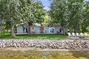 886 S Shore Dr, Detroit Lakes, MN 56501 - Photo 1