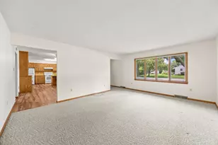 226 Ash Ave, Bird Island, MN 55310 - Photo 10