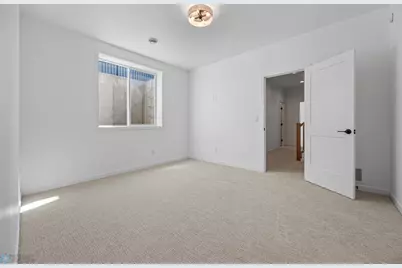 2924 Prairie Farms Circle S, Fargo, ND 58104 - Photo 34