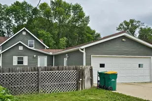 719 W 4th St, Graceville, MN 56240 - Photo 6