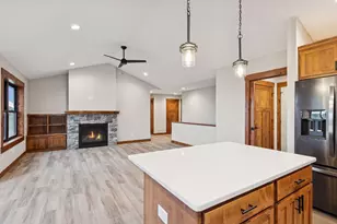 437 Coyote Way, New Richmond, WI 54017 - Photo 12