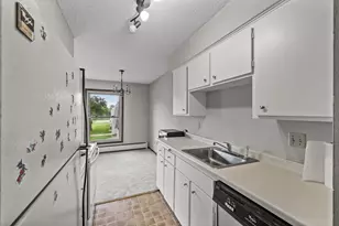 814 9th Ave S, Hopkins, MN 55343 - Photo 12