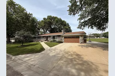 112 Orchard Circle, Montevideo, MN 56265 - Photo 4
