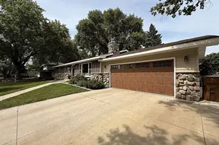 112 Orchard Cir, Montevideo, MN 56265 - Photo 1