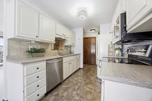 2440 15th St S, Fargo,  58103 - Photo 6