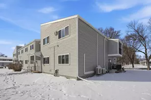 2440 15th St S, Fargo,  58103 - Photo 28