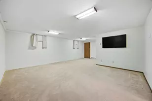 2440 15th St S, Fargo,  58103 - Photo 24