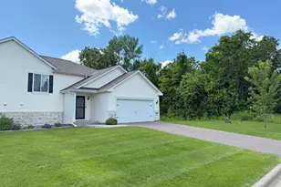 1042 White Tail Ln, Montrose, MN 55363 - Photo 1
