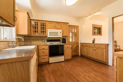 304 N Washington Avenue, Battle Lake, MN 56515 - Photo 18