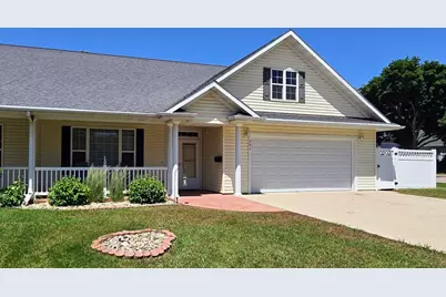 301 6th Street SW, Pipestone, MN 56164 - Photo 1