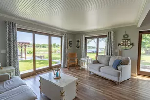 403 Riverview Dr SE, Warroad, MN 56763 - Photo 28