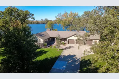 660 Lakewood Drive SW, Hutchinson, MN 55350 - Photo 30