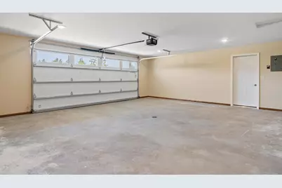 605 W Colfax Street, Parkers Prairie, MN 56361 - Photo 32