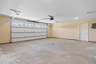 605 W Colfax St, Parkers Prairie, MN 56361 - Photo 32