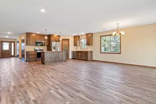 605 W Colfax St, Parkers Prairie, MN 56361 - Photo 20
