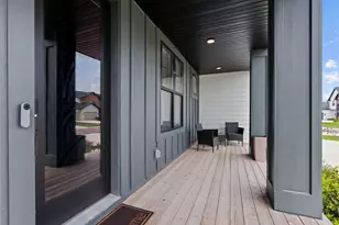 9612 Iron Horse Rd, Woodbury, MN 55129 - Photo 6