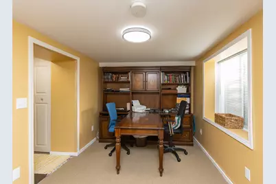 301 Nottingham Court, North Mankato, MN 56003 - Photo 36