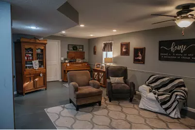 402 W 1st Street, Sherburn, MN 56171 - Photo 22