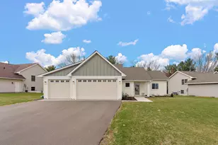 1530 Hallewood Blvd, New Richmond, WI 54017 - Photo 1