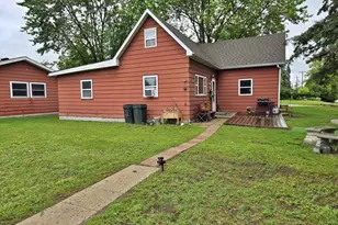 607 & 607 1/2 Riverside Ave, Park Rapids, MN 56470 - Photo 1