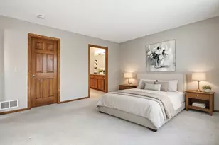 18131 Judicial Way S, Lakeville, MN 55044 - Photo 14