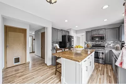 3121 Copper Oaks Trail, Woodbury, MN 55125 - Photo 10