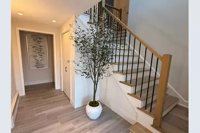 2611 Kyle Avenue N, Golden Valley, MN 55422 - Photo 12